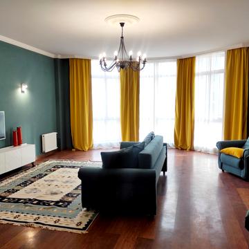 Грецька вул., 5