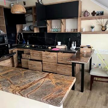 Володимира Янева вул., 3