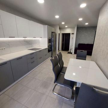 Космонавтів вул., 128-Д