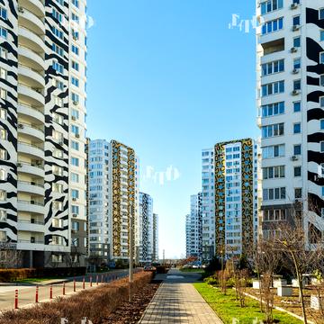 Павла Чубинського вул., (Корпус «Sunrise»)