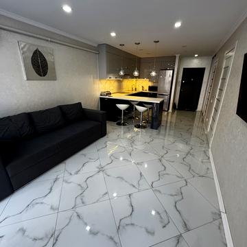 Гетьмана Івана Мазепи вул. (Топольна), 2б