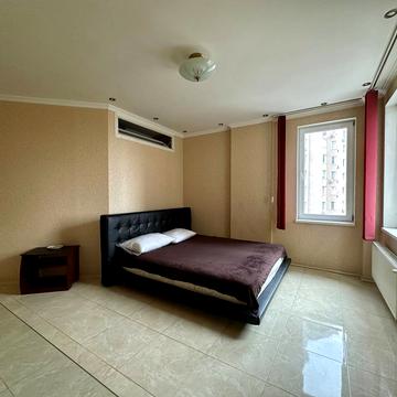 Середньофонтанська вул., 19-А