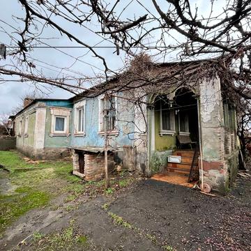 Машинобудівників вул., 14