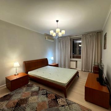 Михайла Омеляновича-Павленка вул. (Суворова), 19