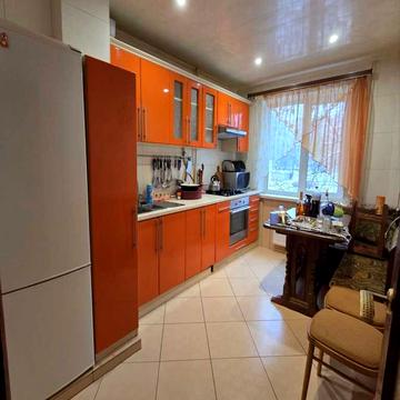 Юрія Побєдоносцева бульв., 7