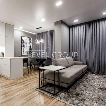 Академіка Заболотного вул., 1-А