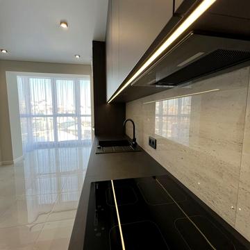 Єдності вул., (Будинок 5)