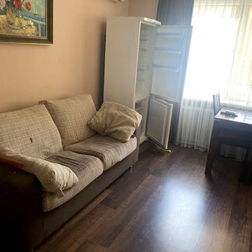 Миколи Лаврухіна вул., 8