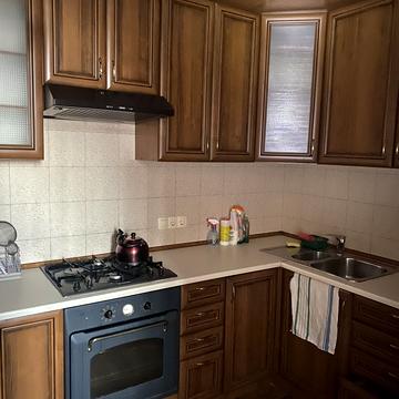 Раїси Окіпної вул., 8