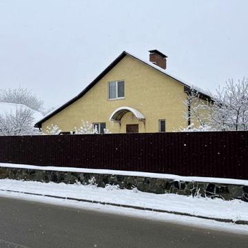 Ватутіна, 27