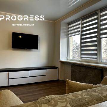 Незалежності вул., 36