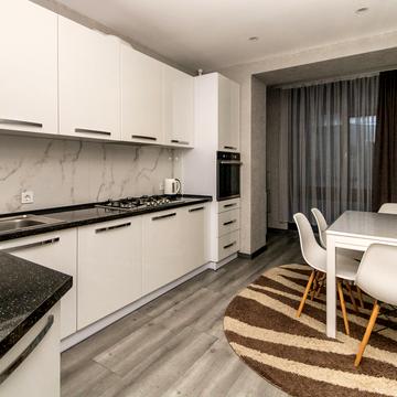 Гетьмана Мазепи вул., 160а