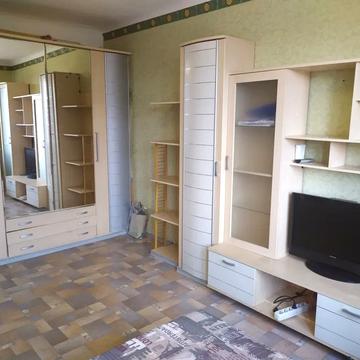 Сергія Берегового вул. (Мартиросяна), 2/6