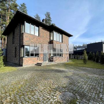 Соборна вул., 7