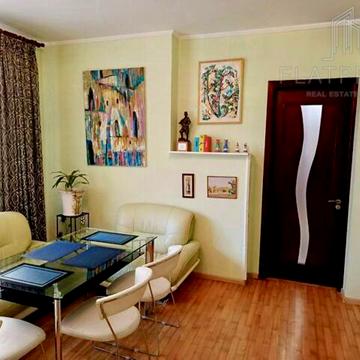 Антоновича вул. (Горького), 140