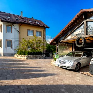 Дніпровська вул. (Калініна)