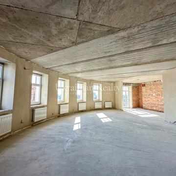 Ірининська вул., 5/24