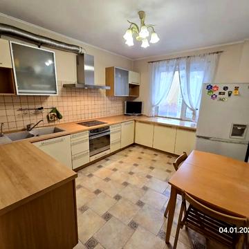 Бориса Гмирі вул., 9-В