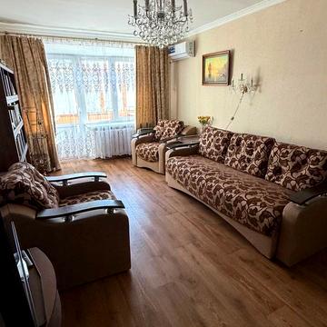 Олександра Поля просп. (Кірова), 17