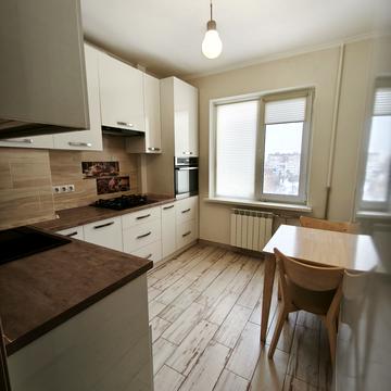 Кургузова вул., 6