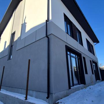 Українська вул.