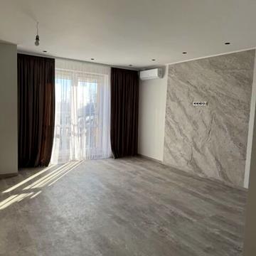 Анатолія Бортняка вул., 2