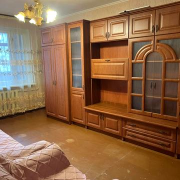 Левка Лукяненка вул. (Ватутіна), 54