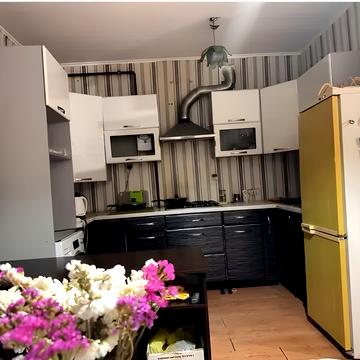 Вереснева вул., 4