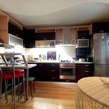 Машинобудівників вул., 1-В