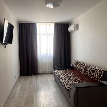 Петра Калнишевського вул. (Михайла Майорова), 6