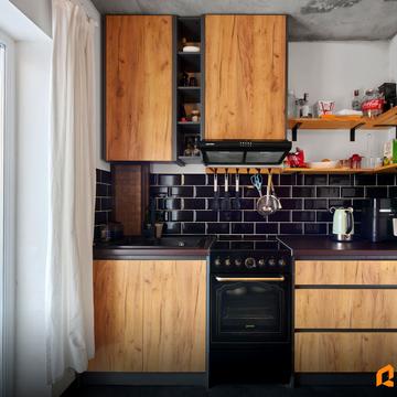 Боярська вул., 13