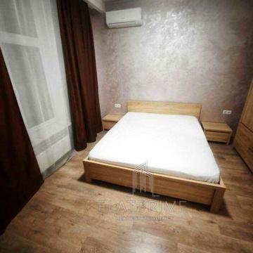 Волошкова вул., 2