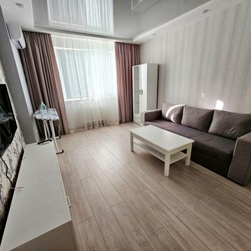 Бориса Гмирі вул., 16