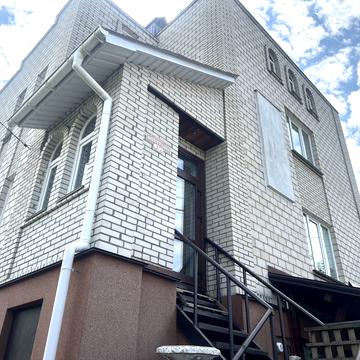 Виноградна вул.