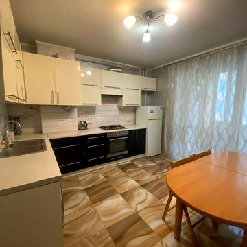 Залізнична вул., 7П