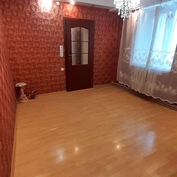 Зброярська вул., 8