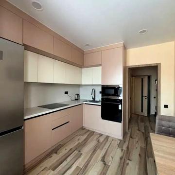 Мольєра вул., 77