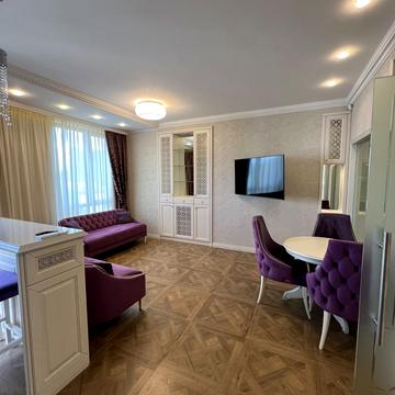 Відрадна вул., 13