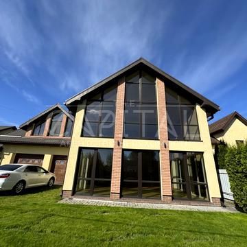 Сонячна вул.