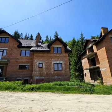 Новоселів, 13