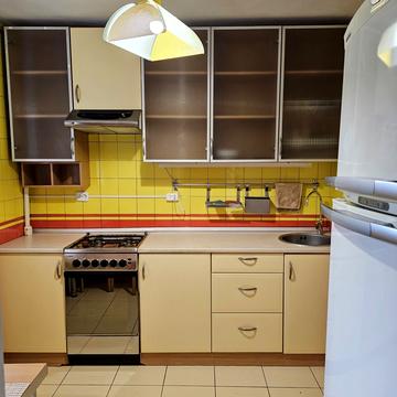 Науки просп. (Гагаріна), 98