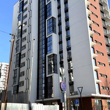 Романа Левицького вул., (Будинок 7)