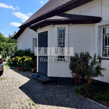 Центральна вул.