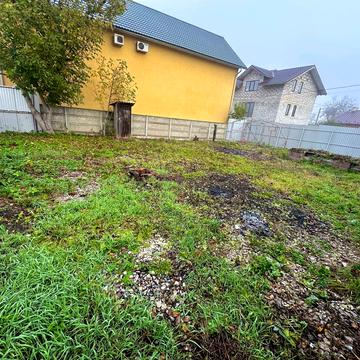 Надрічна вул., 20