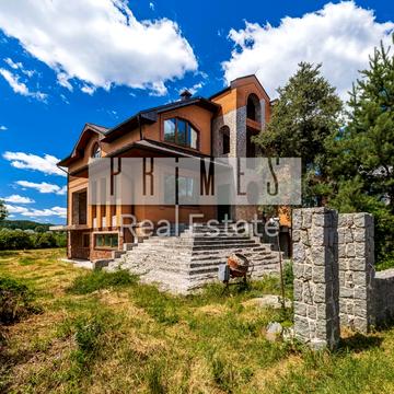 Лісова вул.