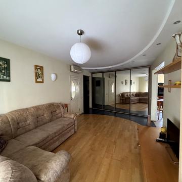 Петра Григоренка просп., 13