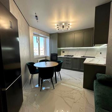 Юліана Целевича вул., 10/3