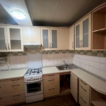 Леся Курбаса просп., 1-А