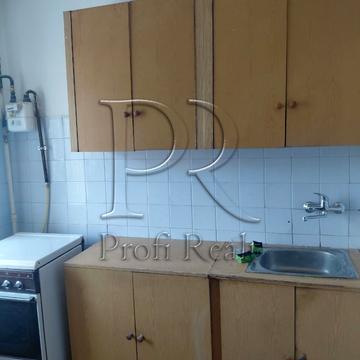 Остапа Вишні вул., 4