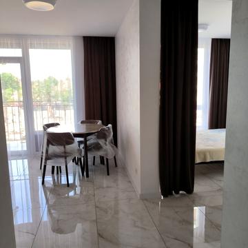 Юліана Пелеша вул., 3